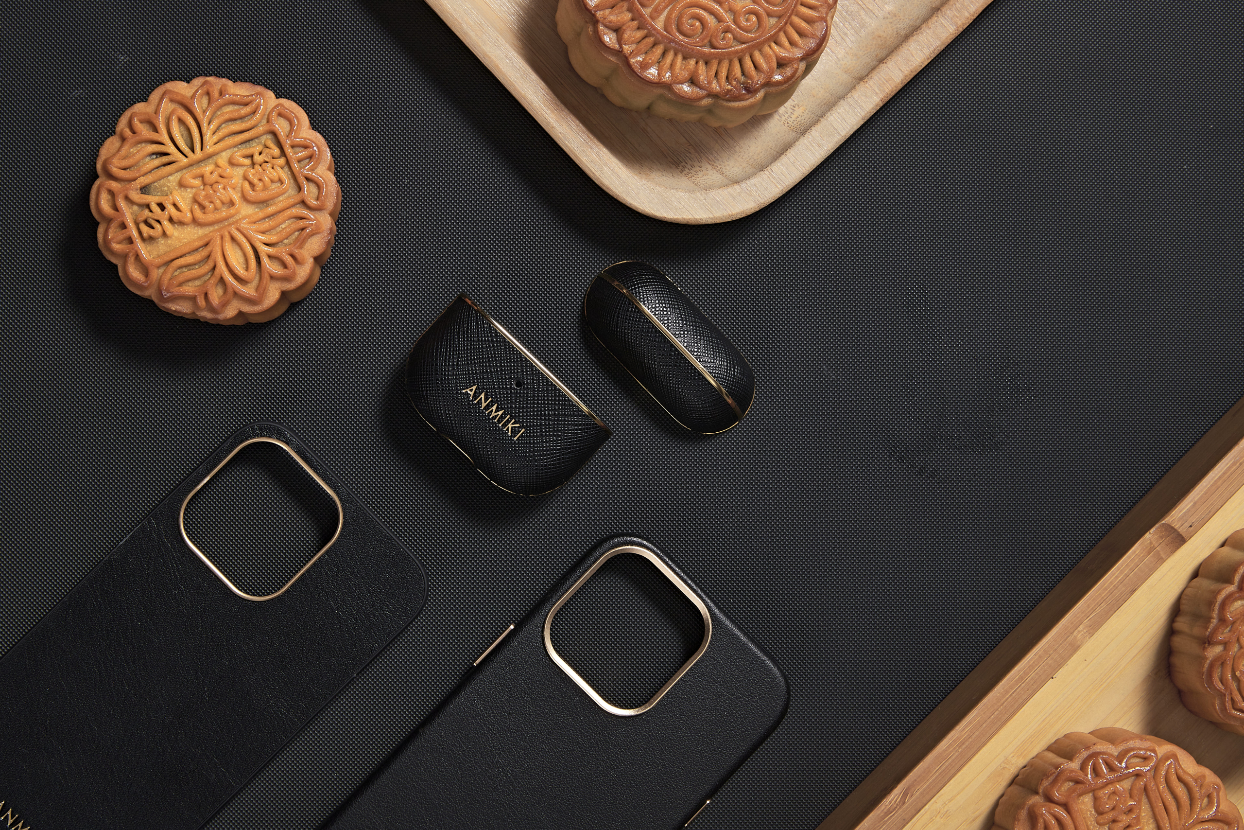 PU-leather phone case detail