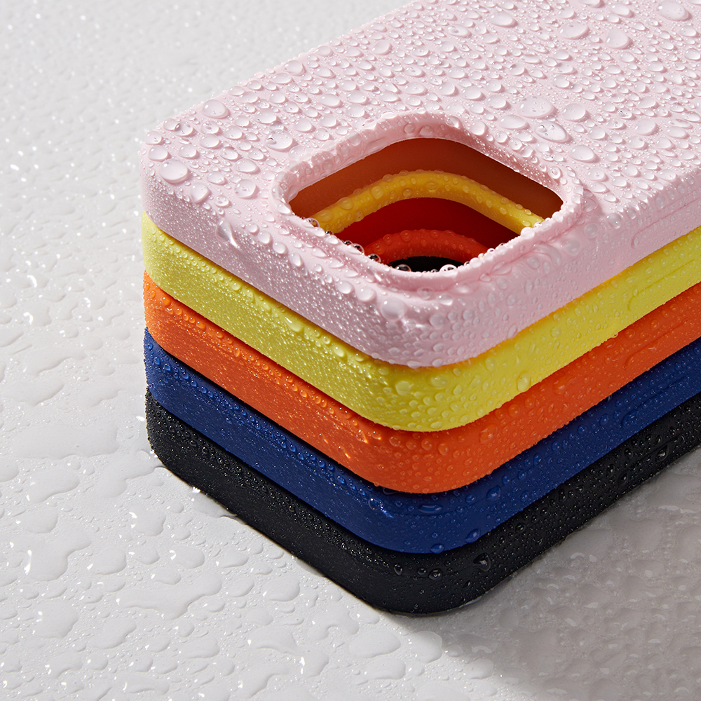 Lightweight silicone phone case