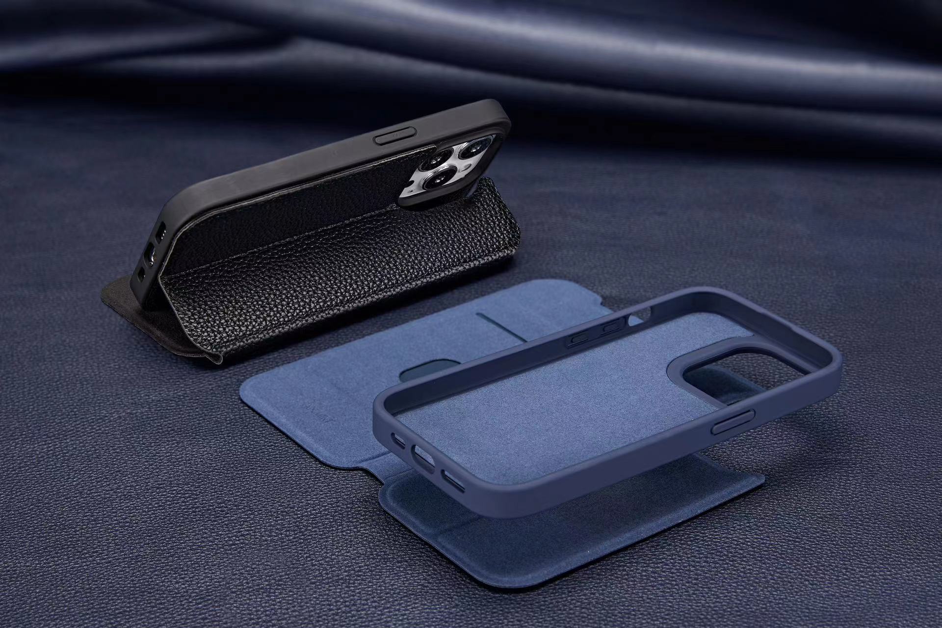 DETACHABLE-LEATHER-PHONE-CASE