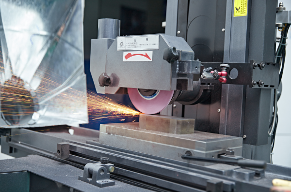 Molding machine
