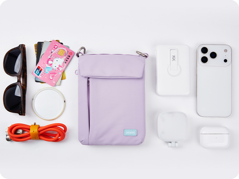 Crossbody messenger bag quick-access storage