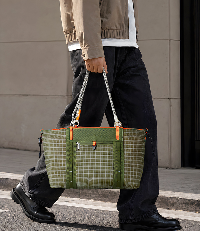 Reversible utility tote bag for everyday carry